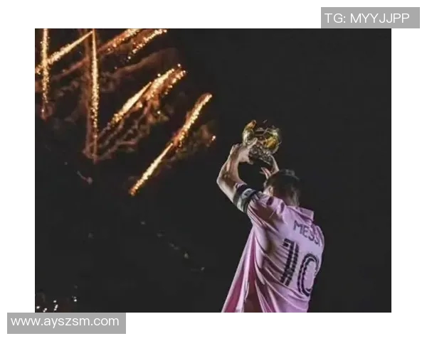 足球传奇再聚首，老球星们重温辉煌岁月共话昔日荣光