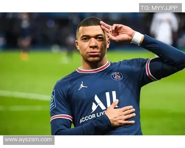 引领风潮的足球巨星们与他们的辉煌成就解析